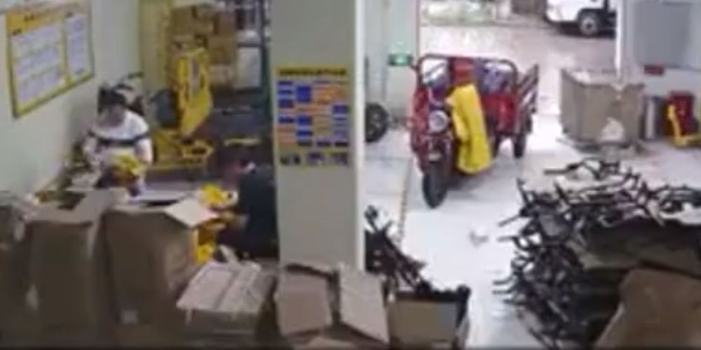 Του «επιτέθηκε» η μοτοσικλέτα – Ξεκίνησε μόνη της – VIDEO