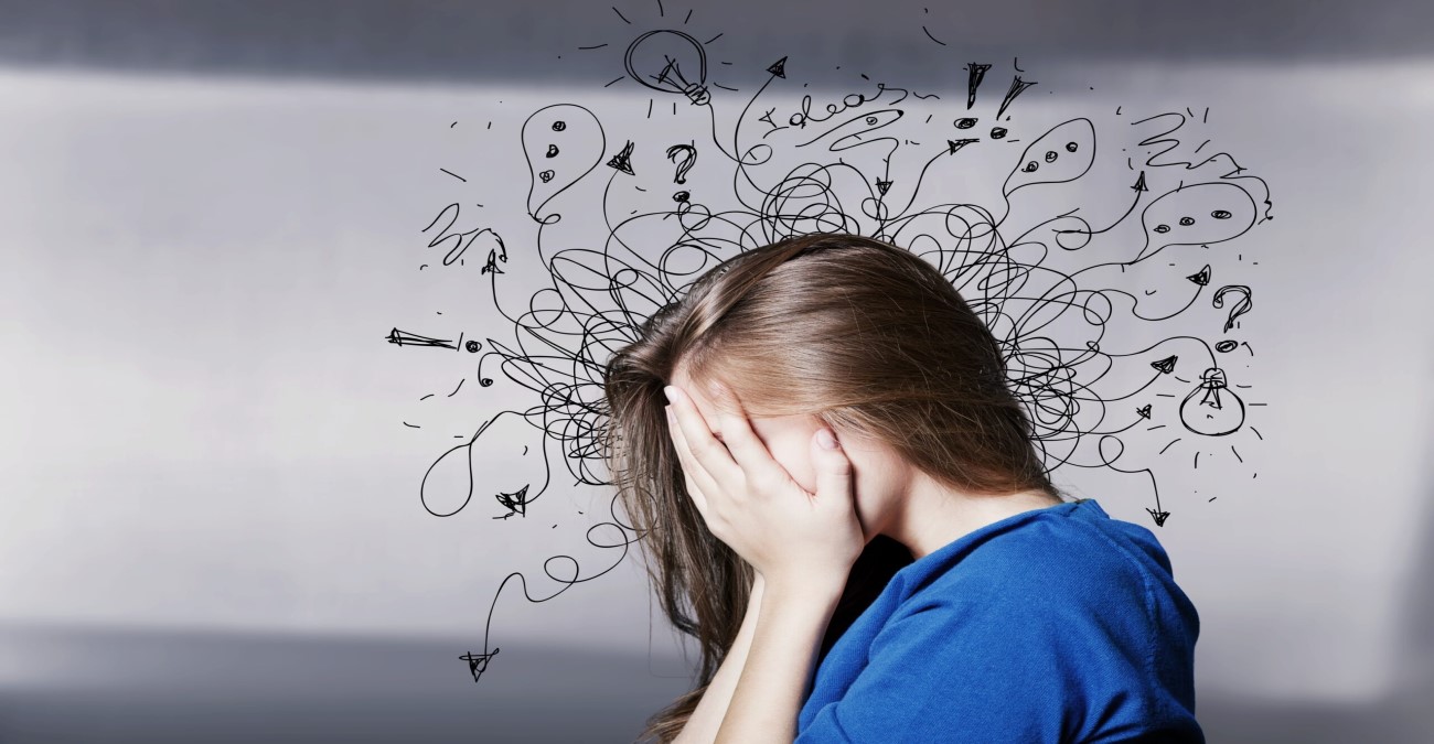 Τρία σημάδια που δείχνουν ότι «κουράζετε» το μυαλό σας και πώς να σταματήσετε