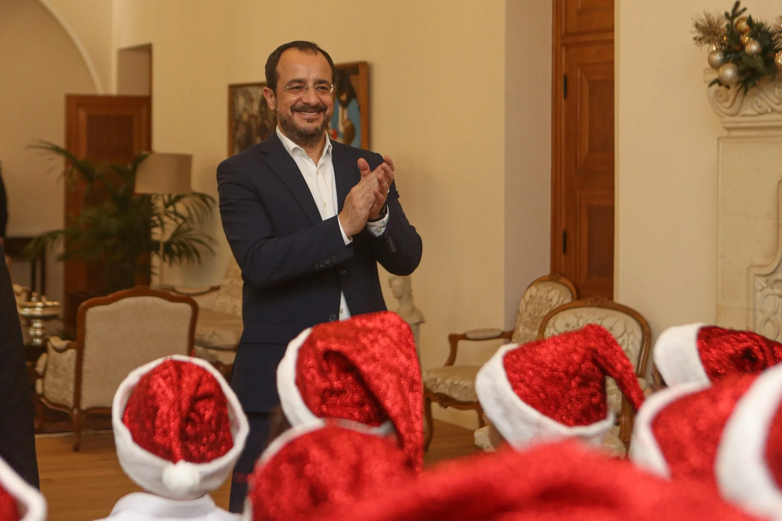 Μαθητές από σχολεία της Λευκωσίας έψαλαν τα κάλαντα στον ΠτΔ - «Να δώσουμε έμφαση στην Τεχνική Εκπαίδευση»