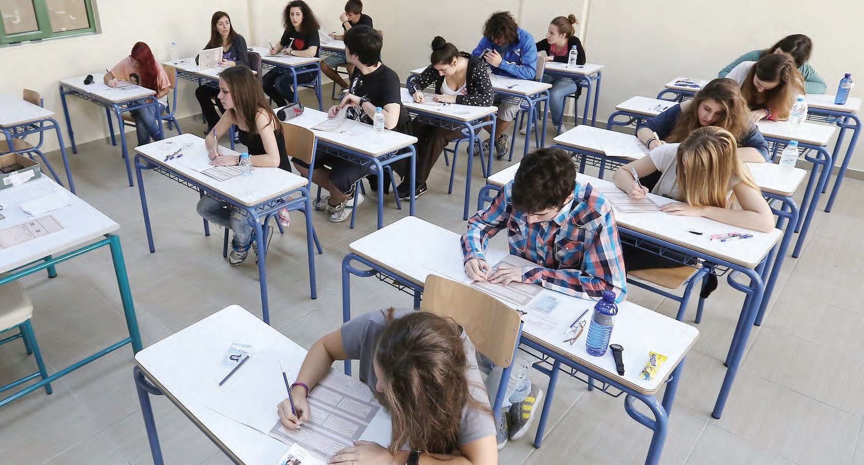 Το μάθημα των Νέων Ελληνικών δίνεται στο πλαίσιο των Παγκύπριων Εξετάσεων