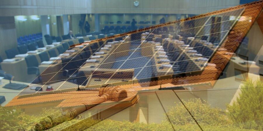 «Όχι» Βουλής στην αναπομπή ΠτΔ για φωτοβολταϊκά - Υπερψήφισε τροποποιητικό κείμενο