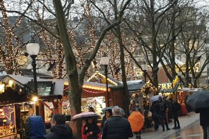 Η… χριστουγεννιάτικη πλατεία στο Λουξεμβούργο (ΦΩΤΟΓΡΑΦΙΕΣ)