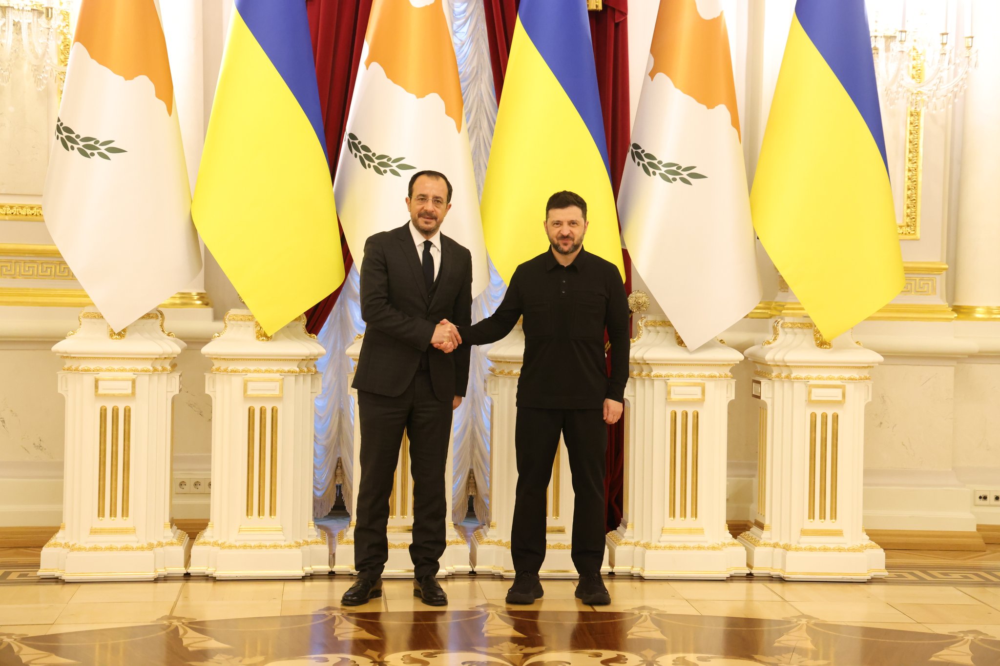 Στο Κίεβο ο ΠτΔ - Τον υποδέχθηκε ο Ζελένσκι