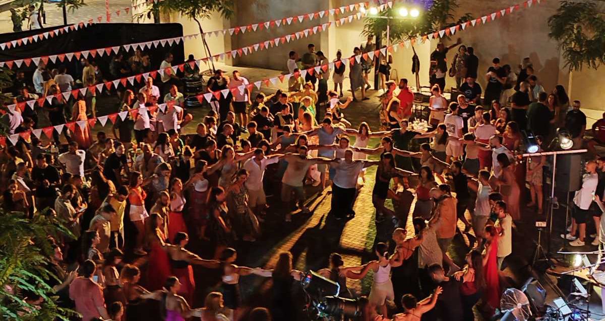 Τι άλλο θέλετε; Zιβανία, παραδοσιακή μουσική, χορός και ζεστός παλουζές, μόνο για μία ημέρα - Πού θα τα βρείτε