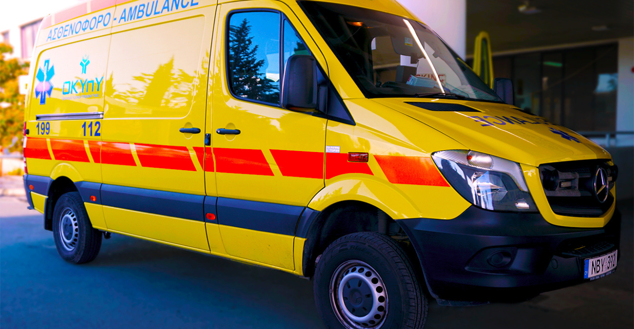 Όχημα παρέσυρε γυναίκα που προσπάθησε να διασταυρώσει τον δρόμο - Μεταφέρθηκε στο Νοσοκομείο 