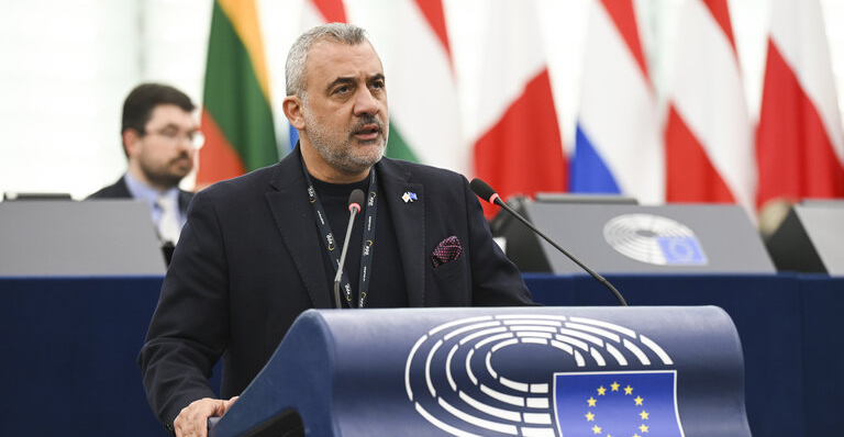 Λουκάς Φουρλάς για χτύπημα drone στο Ακρωτήρι: «Τέτοιες ενέργειες είναι απαράδεκτες και συνιστούν επικίνδυνη κλιμάκωση»