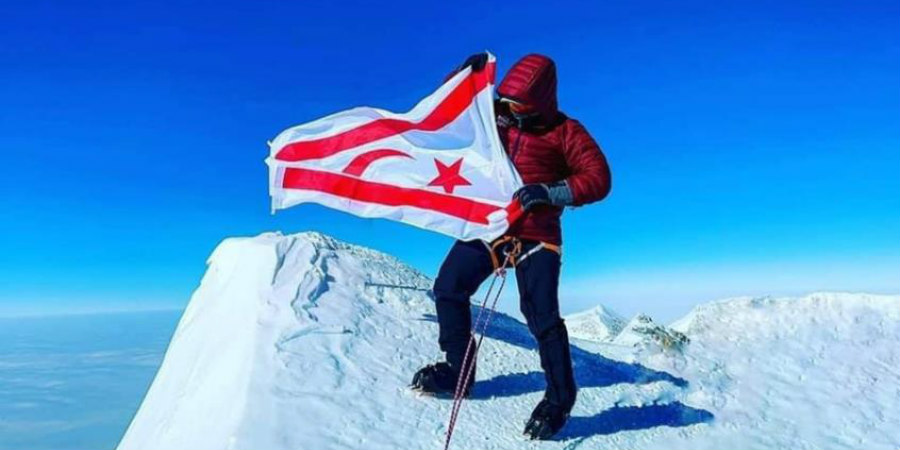Νεκρός ο Τ/κ που τοποθέτησε τη σημαία του ψευδοκράτους στην Ανταρκτική - Η ανάρτηση του Τατάρ