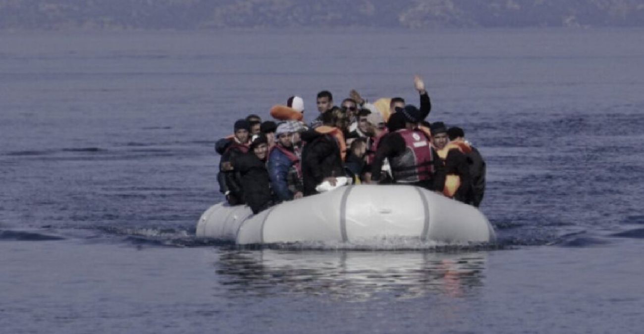 Σε κινητοποίηση οι Αρχές: Νέα άφιξη 13 μεταναστών στην Κύπρο - Ανάμεσα τους τέσσερις ανήλικοι