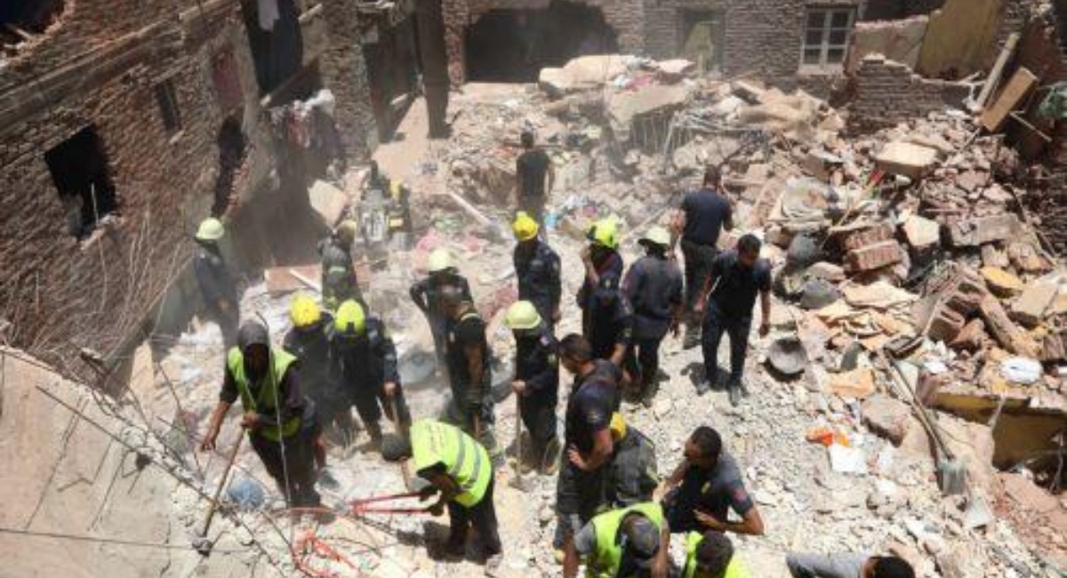Τουλάχιστον 13 νεκροί από κατάρρευση πενταώροφου κτηρίου στο Κάιρο