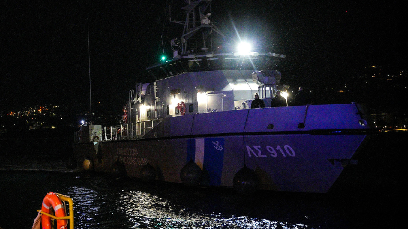 Σοβαρό επεισόδιο στη Χίο ανάμεσα σε Λιμενικό και διακινητές μεταναστών, πληροφορίες για νεκρούς και τραυματίες