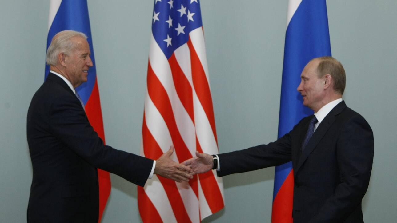Η Ρωσία ανακαλεί τον πρέσβη της στις ΗΠΑ - Οργή για τις δηλώσεις Μπάιντεν που χαρακτήρισε φονιά τον Πούτιν