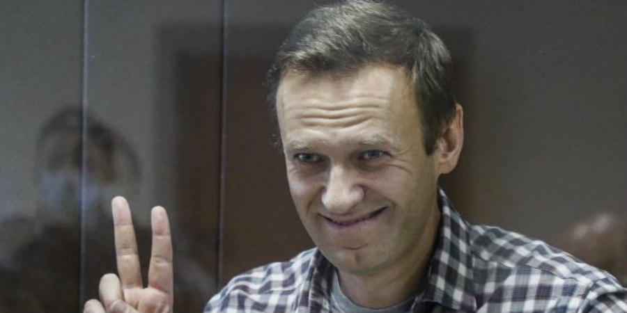 Ο Αλεξέι Ναβάλνι κήρυξε απεργία πείνας ζητώντας να τον επισκεφθεί γιατρός