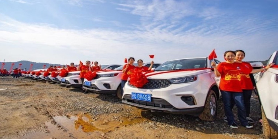 Απίστευτο! Εταιρεία έκανε δώρο 4.116 νέα αυτοκίνητα στους εργαζομένους της