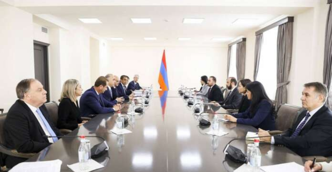 Ανησυχία για σχέσεις Τουρκίας-Αζερμπαϊτζάν εξέφρασαν Κύπριοι βουλευτές στην Αρμενία