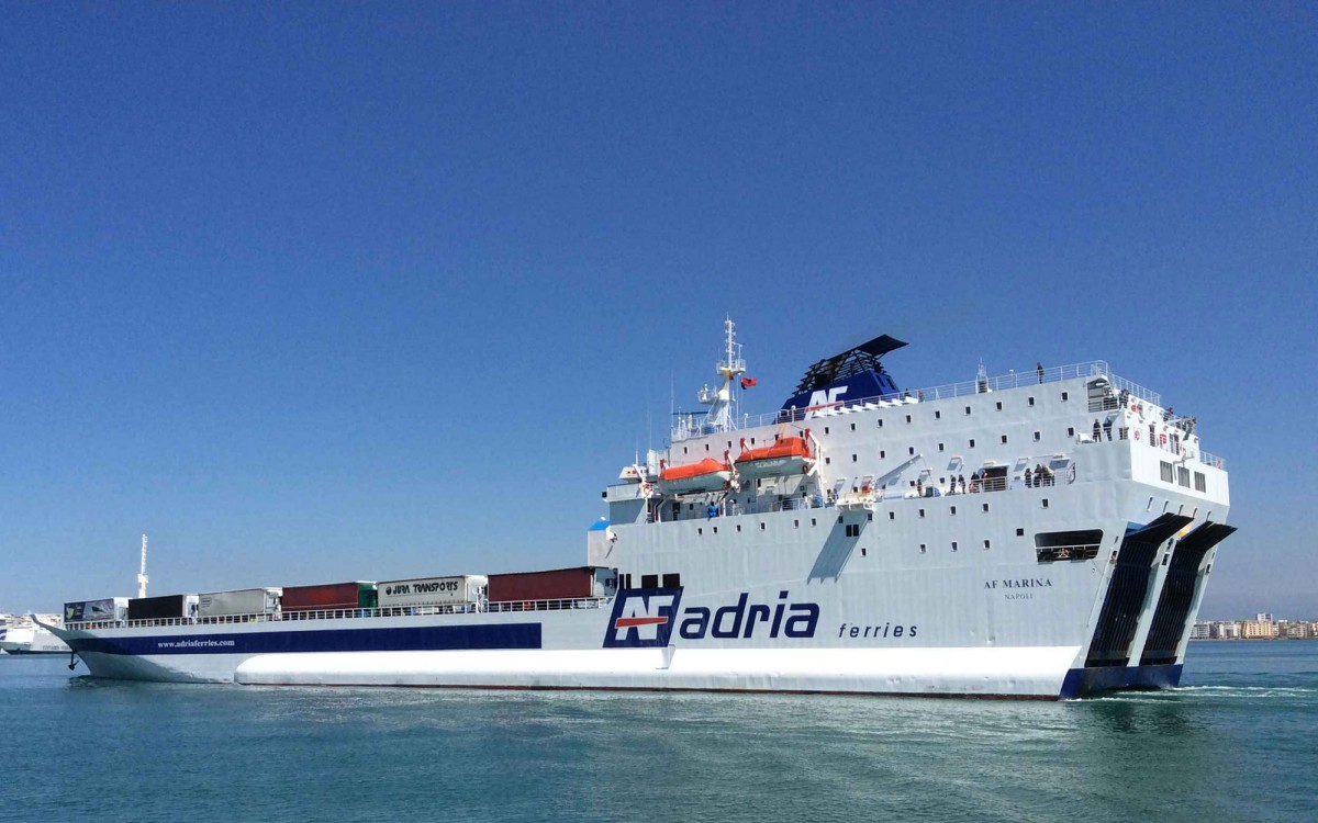 Έχετε κατοικίδιο και θέλετε να ταξιδέψετε άνετα; Με το νέο πλοίο της θαλάσσιας σύνδεσης με Πειραιά μπορείτε – Δείτε τιμές