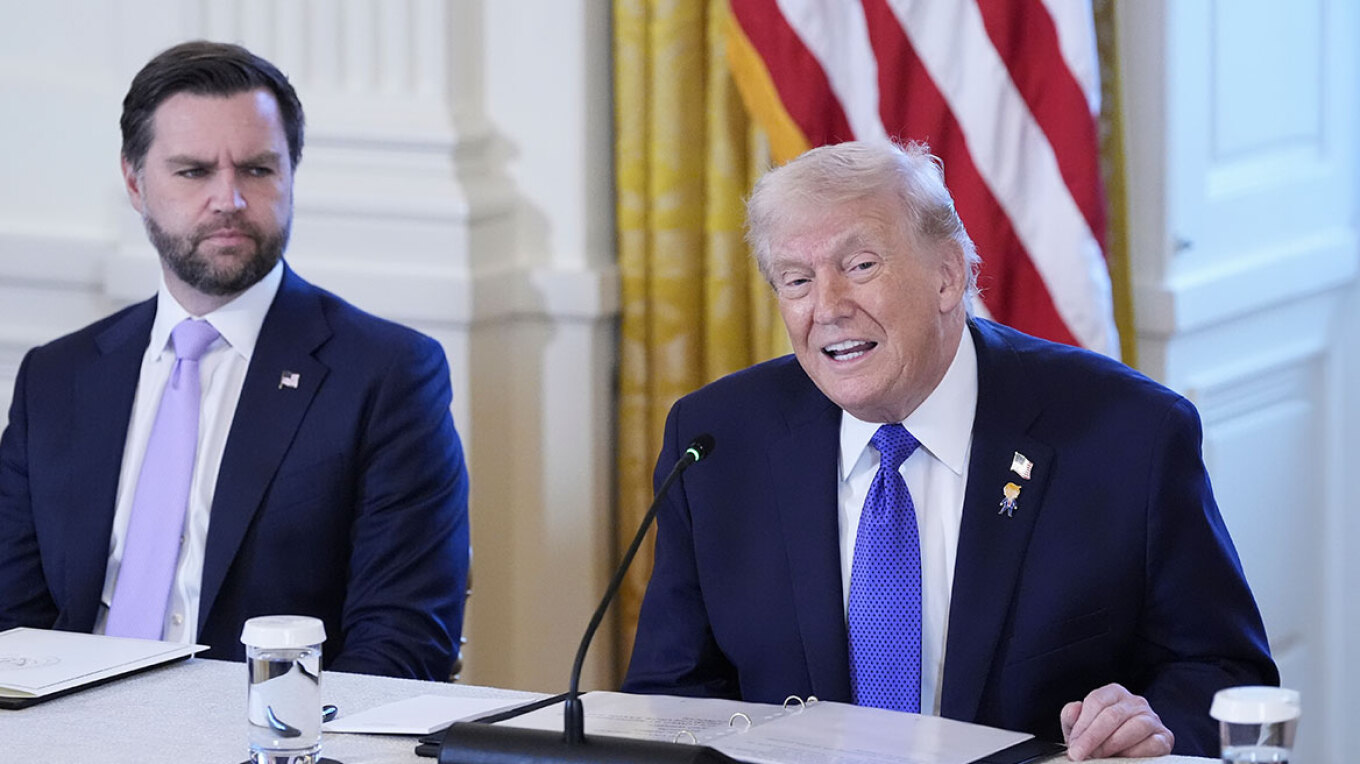 Τραμπ: «Η συμφωνία με το Ιράν θα υπογραφεί σήμερα στο Πακιστάν»