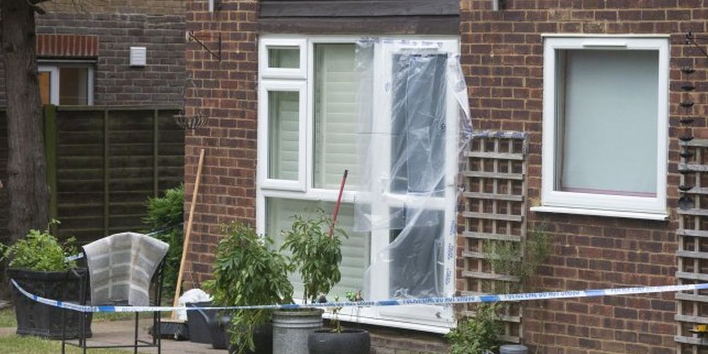 Νεκρή 61χρονη στο σπίτι της στο Λονδίνο – Φόνο «βλέπουν» οι Αρχές – ΦΩΤΟΓΡΑΦΙΕΣ