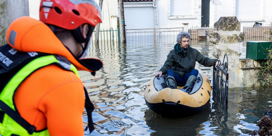 Σαρωτικές πλημμύρες έπληξαν τη νοτιοδυτική Γαλλία -Σε κατάσταση συναγερμού και το Παρίσι