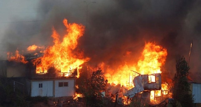 ΧΙΛΗ: Μεγάλη πυρκαγιά σε φτωχή συνοικία- 50 σπίτια καταστράφηκαν ολοσχερώς
