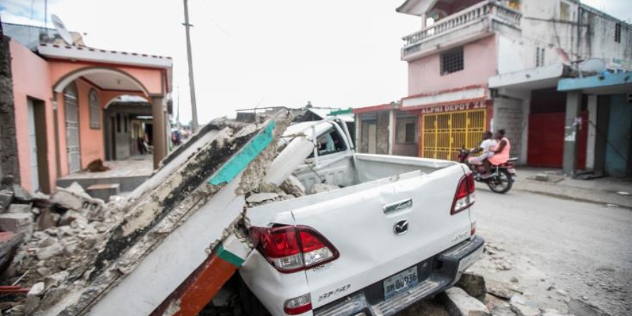 Στο σεισμό στην Αϊτή, τους 1.297 έφθασαν οι νεκροί, πάνω από 5.700 τραυματίες