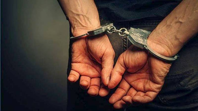 ΠΑΦΟΣ: Κρύφτηκε στο δωμάτιο για να γλυτώσει την σύλληψη ο 29χρονος - Έρευνα από ΥΚΑΝ