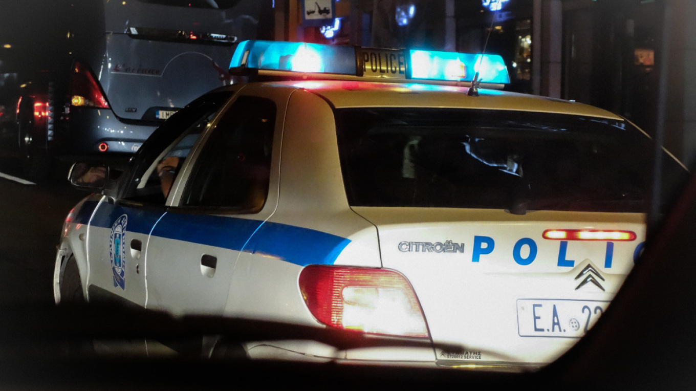 Άγριο έγκλημα στην Ελλάδα: Άτομο βρέθηκε μαχαιρωμένο σε σπίτι - Η σπιτονοικοκυρά εντόπισε τη σορό