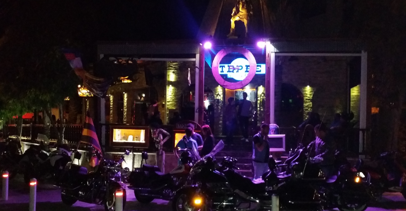 Τίτλοι τέλους για αγαπημένο ροκ μπαρ στη Λεμεσό μετά από 30 ολόκληρα χρόνια