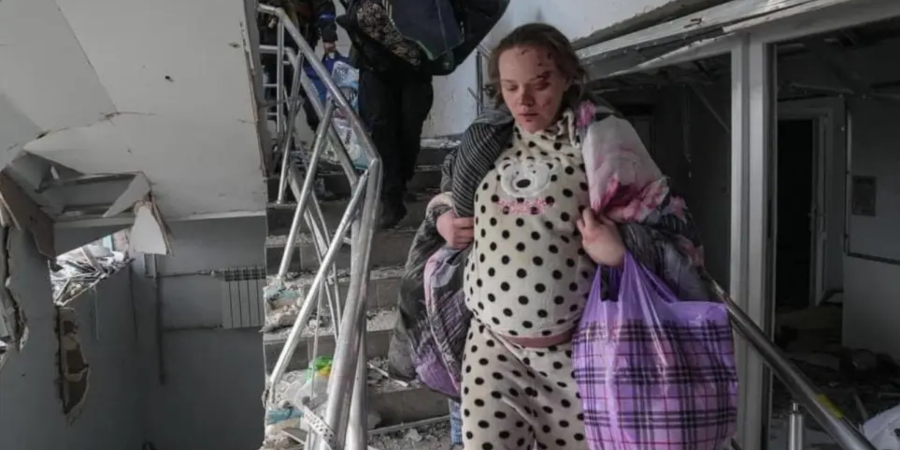 Πόλεμος στην Ουκρανία: Γέννησε η έγκυος που γλύτωσε από το μαιευτήριο που βομβάρδισαν οι Ρώσοι