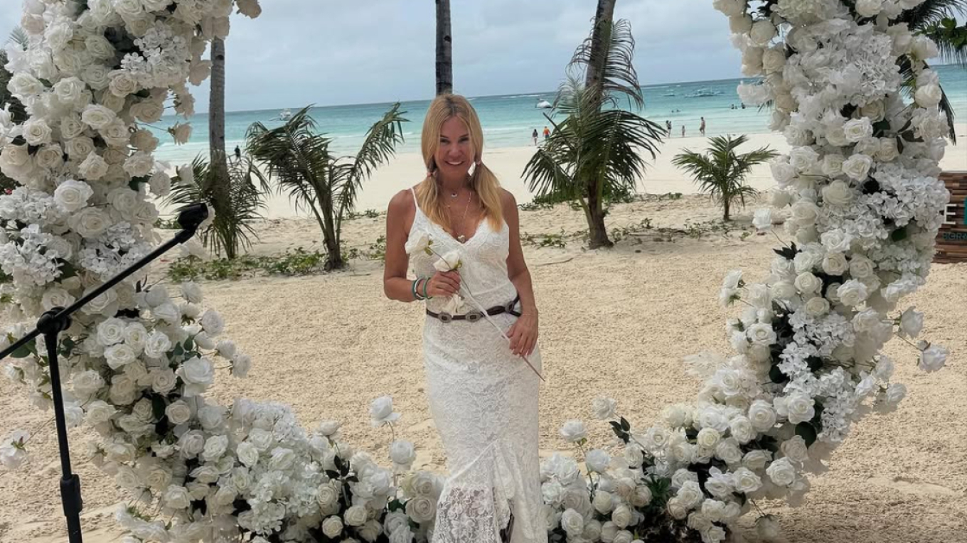 Η Χριστίνα Παππά απάντησε για την ανάρτηση με το «δέχομαι» - «Ευχαριστώ για τις ευχές, αλλά δεν παντρεύτηκα»