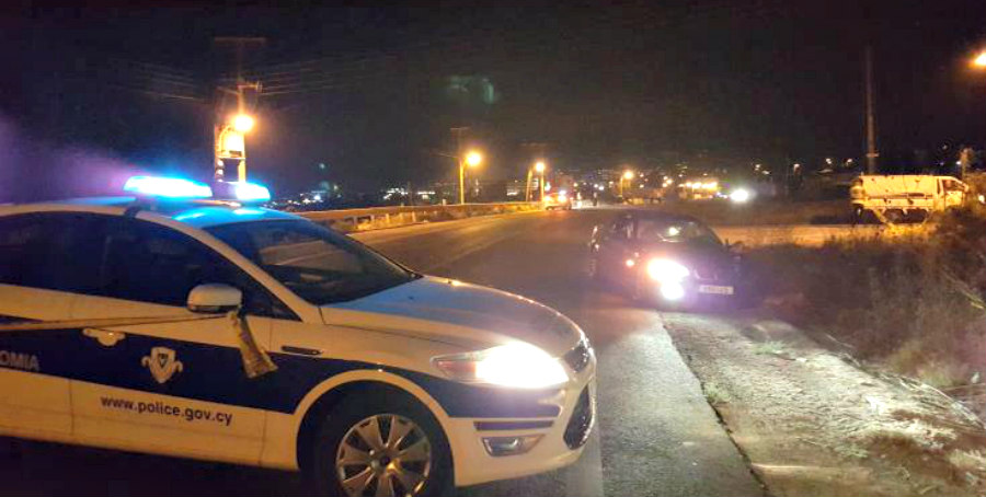 ΕΚΤΑΚΤΟ: Πολύ σοβαρό τροχαίο στη Λεμεσό - Αυτοκίνητο παρέσυρε και χτύπησε πεζό