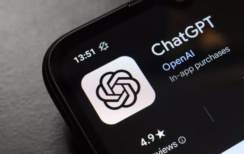 Η OpenAI επιβεβαίωσε ότι το ChatGPT αντιμετωπίζει παγκόσμιο «μπλακ άουτ» - Τι συνέβη 