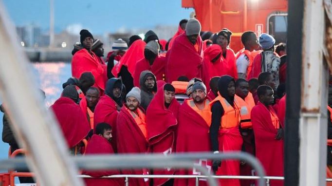 Τουλάχιστον 45 πρόσφυγες και μετανάστες νεκροί σε ναυάγιο στα ανοικτά της Λιβύης