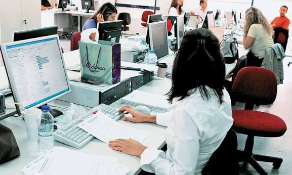 Τι θα γίνει με τις προσλήψεις στο δημόσιο; Όσα ακούστηκαν στη Βουλή 