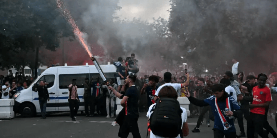 Τραγικό τέλος: 17χρονος οπαδός της Παρί μαχαιρώθηκε και υπέκυψε στα τραύματά του