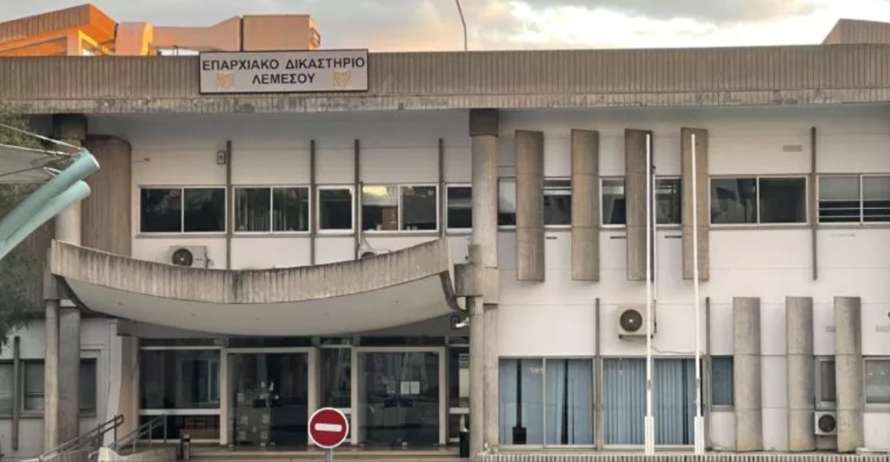 Λεμεσός: Επίθεση σε Εισαγγελέα εν ώρα καθήκοντος – Στο τραπέζι η χρήση χειροπεδών εντός αιθουσών