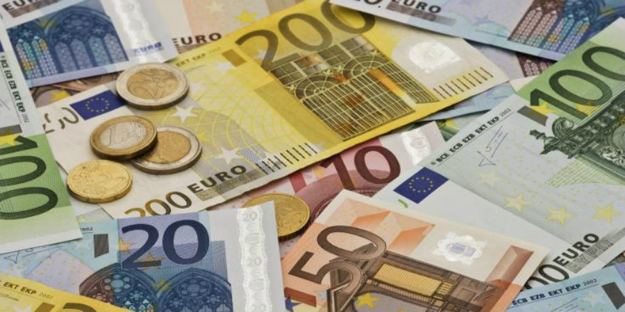 Σε ισχύ τίθενται από 3 Ιουνίου οι νέοι κανόνες για την εισαγωγή μετρητών στην ΕΕ από τρίτες χώρες