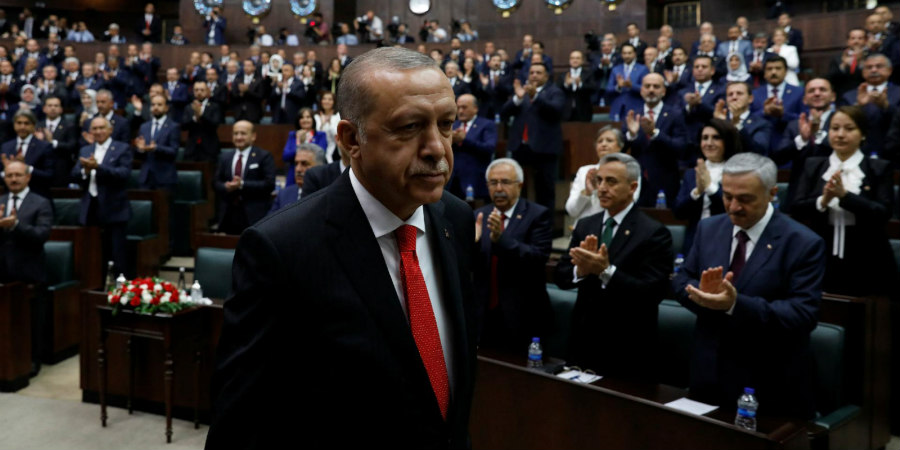 Ο Fitch υποβάθμισε το αξιόχρεο του τουρκικού δημοσίου λόγω αβεβαιότητας