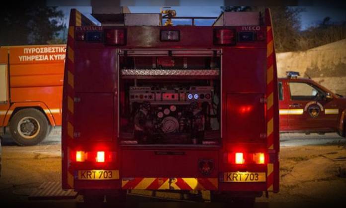 Φωτιά σε 6 οχήματα: Ήθελαν να κάψουν το ένα και επεκτάθηκε στα υπόλοιπα – Τι έδειξαν οι έρευνες 
