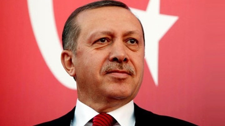 Δίνει ποινική ασυλία σε υπερασπιστές του που βιαιοπραγούν κατά γκιουλενιστών o Ερντογάν