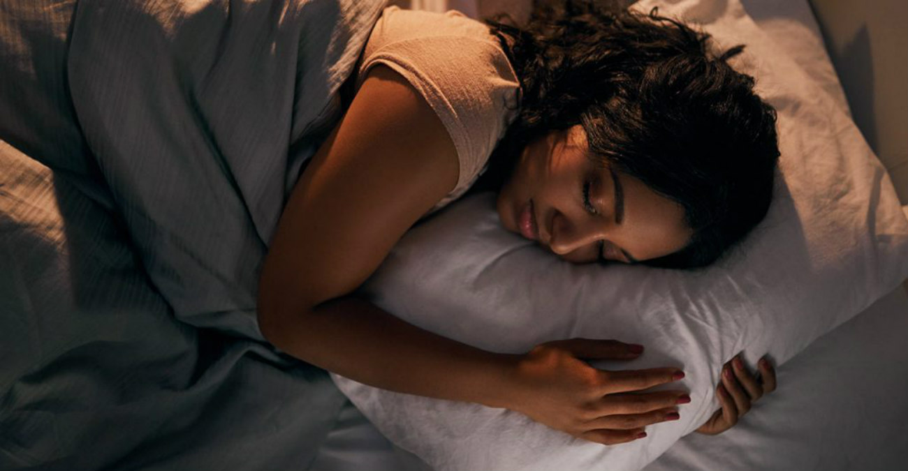 Πόσες ώρες πρέπει να κοιμούνται οι άνω των 50 για να παραμείνουν υγιείς