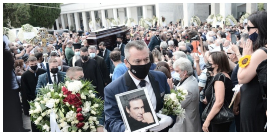 Ηχηρές απουσίες από την κηδεία του Τόλη Βοσκόπουλου - Κάποιοι δεν έστειλαν ούτε στεφάνι
