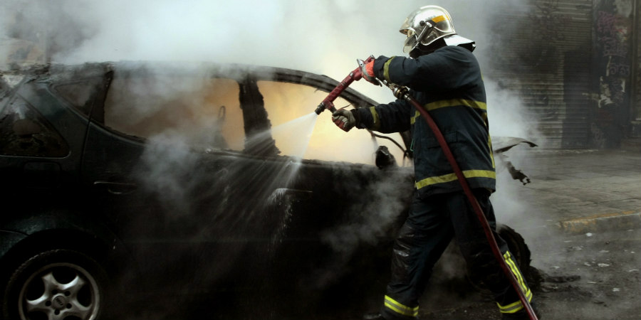 ΛΕΥΚΩΣΙΑ: Εμπρησμός η φωτιά στο όχημα του ελλανοδίκη του Ιπποδρόμου - Έκαψαν και αυτοκίνητο 67χρονου 