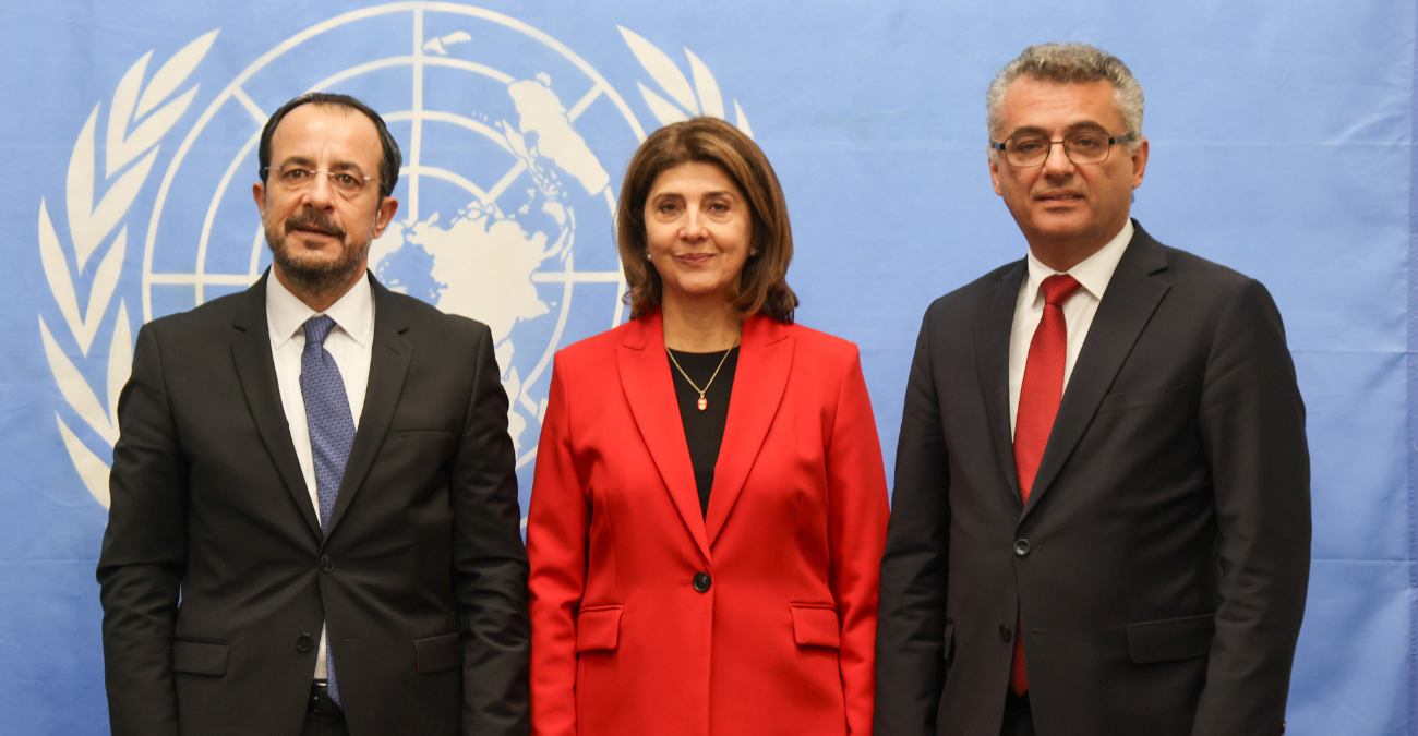 Κυπριακό και Fashion Diplomacy: Οι ενδυματολογικοί συμβολισμοί που (δεν) πέρασαν απαρατήρητοι στη συνάντηση Χριστοδουλίδη – Holguín – Erhürman