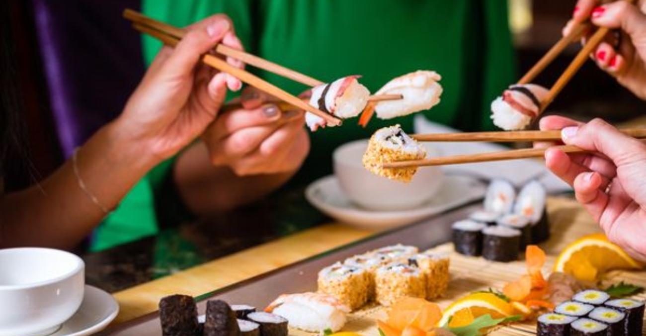 Πώς θα σε ωφελήσει το σούσι, αν το εντάξεις στη διατροφή σου;