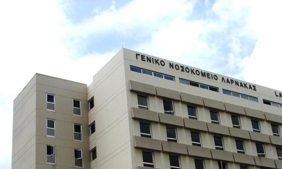 Απίστευτη καταγγελία: Μετέφεραν ασθενή στο ΤΑΕΠ Λάρνακας με ψηλή πίεση και δεν τον είδε κανείς – «Τι θα γινόταν αν πάθαινε εγκεφαλικό;»  