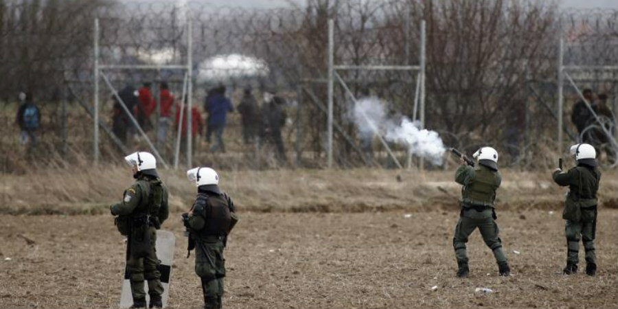 Κομισιόν: Τα μέτρα Ελλάδας στα σύνορα για άσυλο εξετάζονται υπό το πρίσμα των συνθηκών