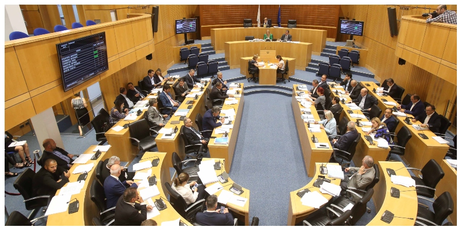 Η Βουλή ενέκρινε το δωδεκατημόριο του Φεβρουαρίου για τα νομικά πρόσωπα δημοσίου δικαίου