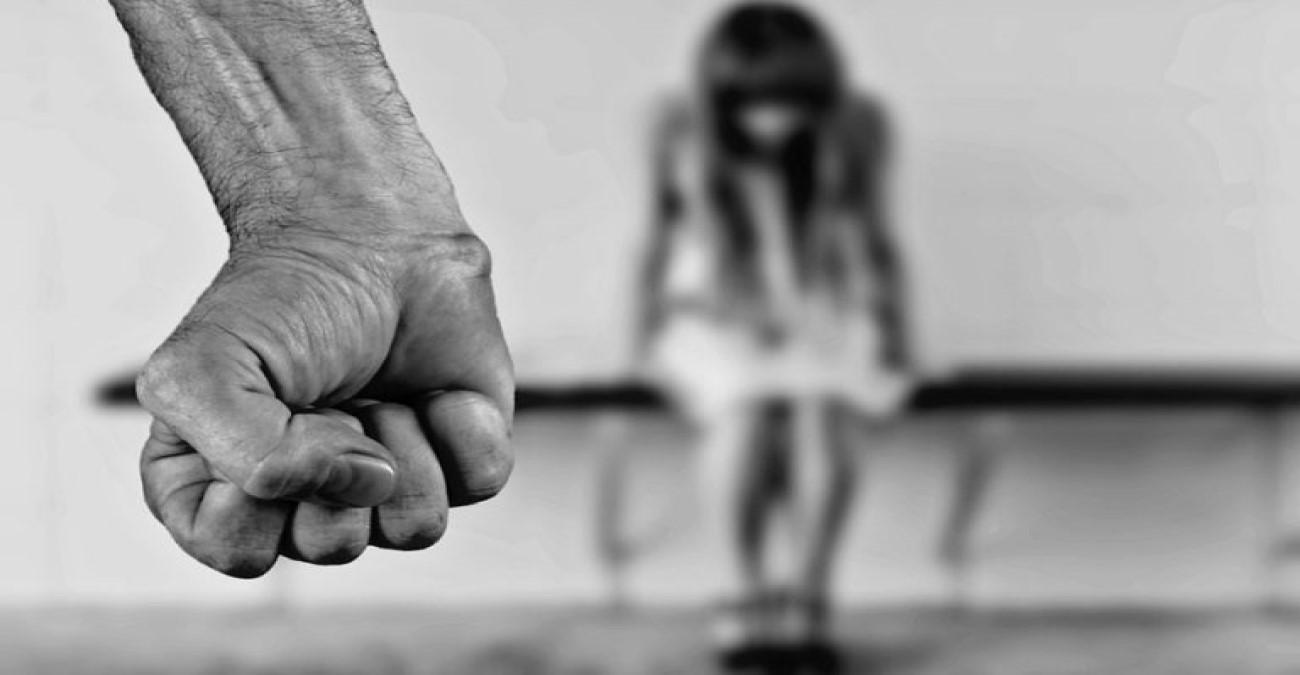 Ανήλικη κατήγγειλε σεξουαλική κακοποίηση στην Πάφο - Χειροπέδες στον πατέρα της