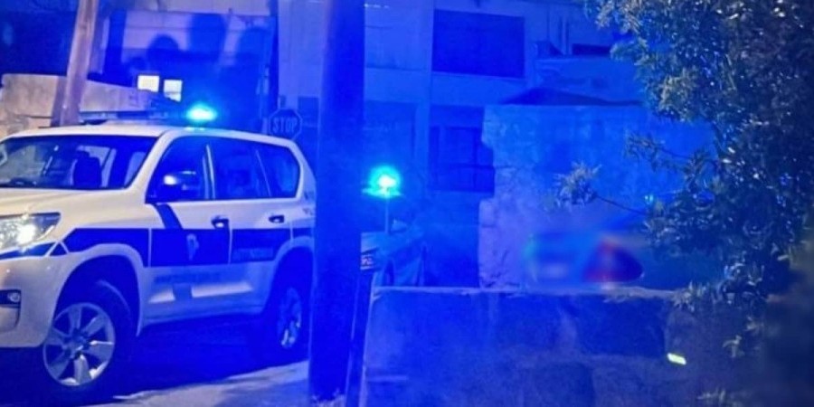 Καταδίωξη που θυμίζει ταινία στη Λεμεσό - Συγκρούστηκαν με αστυνομικό όχημα και όταν ακινητοποιήθηκαν τράπηκαν σε φυγή 