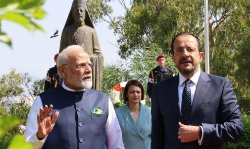  Ινδός Πρωθυπουργός: «Στενός φίλος και συνεργάτης η Κύπρος» 